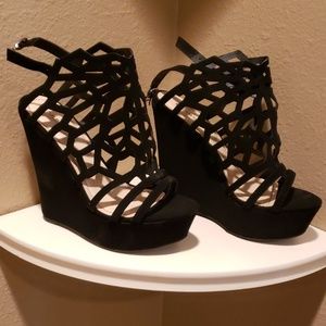 Ladies wedge sandals